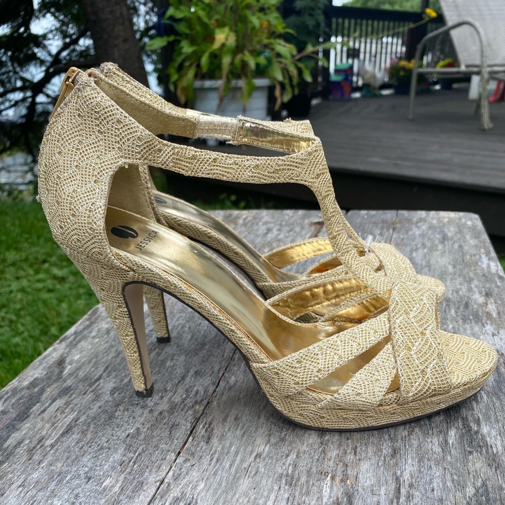 Beautiful Jessica size 10 shoes